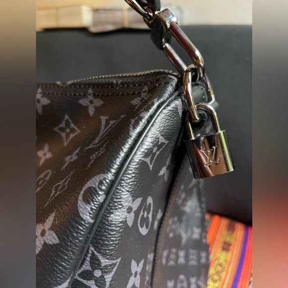 LOUIS VUITTON Keepall Bandoulière 55 - Picture 5 of 7